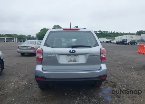 2014 Subaru Forester 2.5I z USA, uszkodzony, nr VIN JF2SJAAC8EH441583